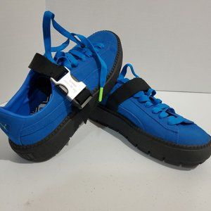 PUMA - Platform Sneakers - Buckle Bungee - sz 8 -